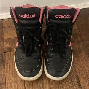 Adidas Kids Black and Pink Mid-Top Sneakers. Girls size 4. GUC